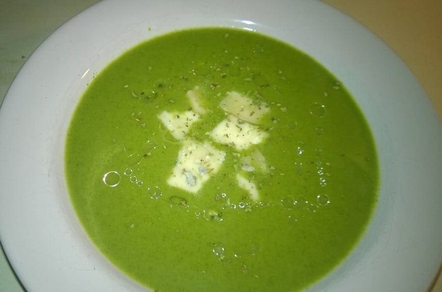 Broccoli- och ädelostsoppa