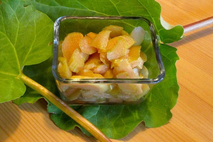 Äppelpicklade rabarber